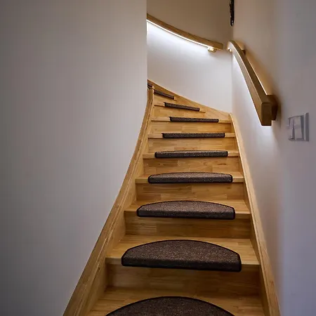 木屋 Pod Lesem By Interhome