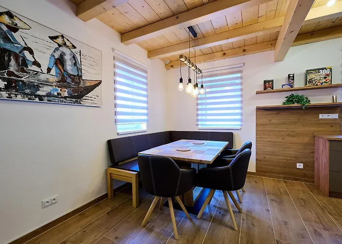 Шале Pod Lesem By Interhome *