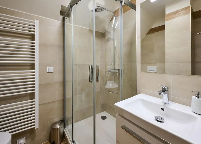 Шале Pod Lesem By Interhome *
