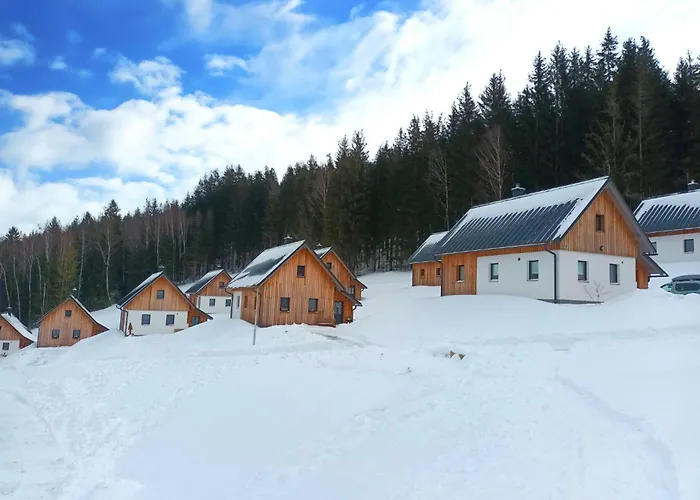 Шале Pod Lesem By Interhome *